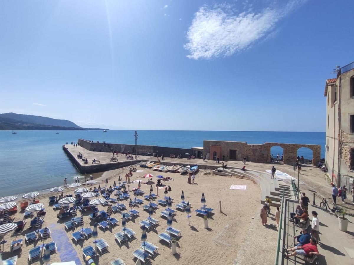Casa Vacanze Tramonto Alla Marina チェファル エクステリア 写真