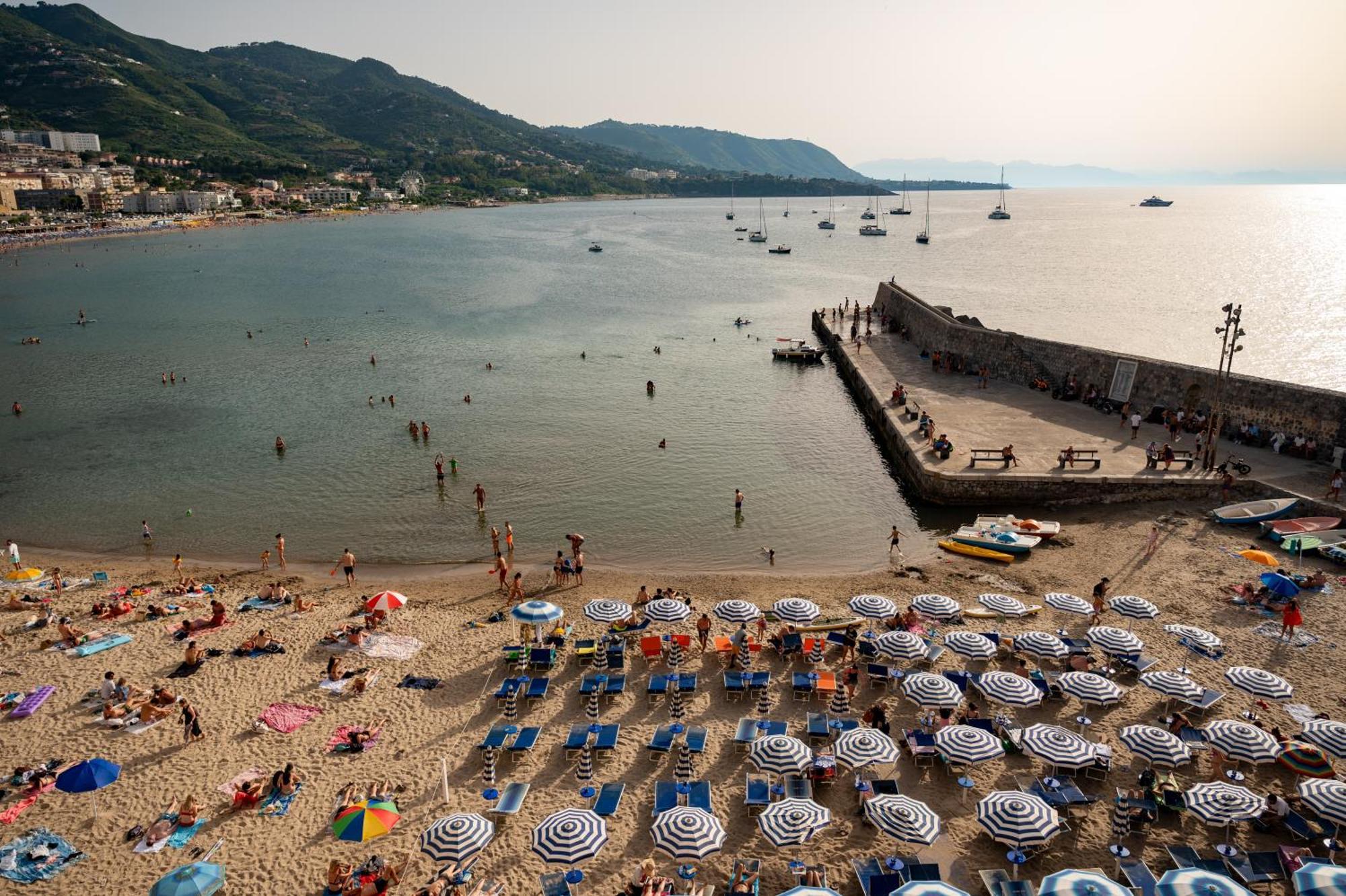 Casa Vacanze Tramonto Alla Marina チェファル エクステリア 写真