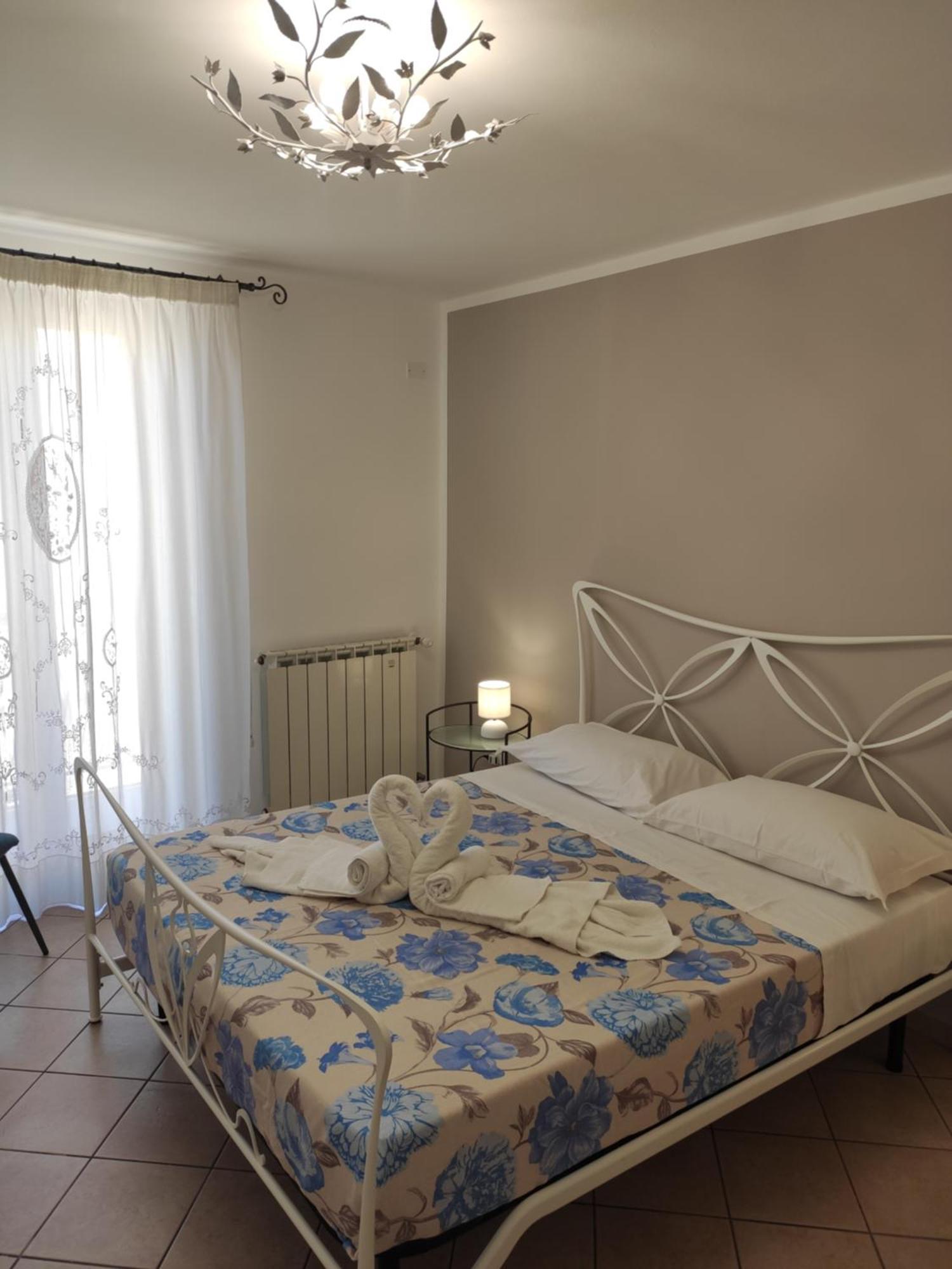 Casa Vacanze Tramonto Alla Marina チェファル エクステリア 写真
