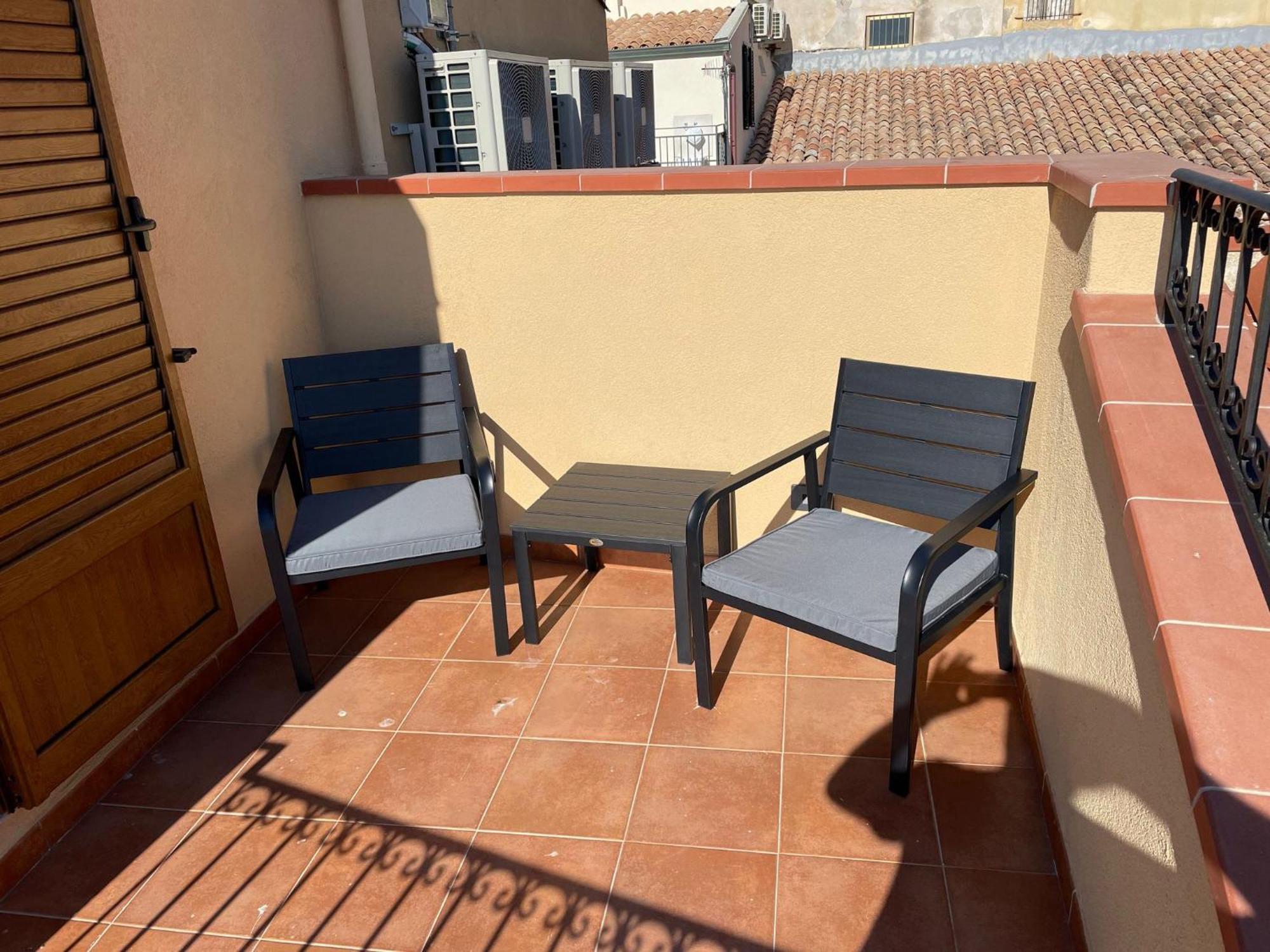 Casa Vacanze Tramonto Alla Marina チェファル エクステリア 写真